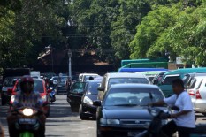 Ganggu Lalu Lintas, Kendaraan Dilarang Parkir di Bahu Jalan Lempuyangan 
