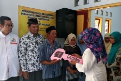  Bahagianya Sukino, Rumahnya Dibangun Jadi Layak Huni