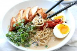 Berendam Kuah Ramen Bisa Tingkatkan Metabolisme