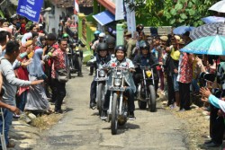 Begini Gaya Jokowi ala Dilan yang Bikin Heboh Warga Citarik