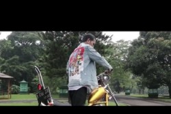 Ini Asal Muasal Jaket Dilan Jokowi, Harganya Rp4 Juta