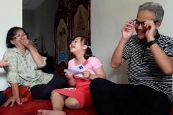 Bocah SD Ini Berani Sekali, Kirimi Ganjar Pranowo Surat dan Datangi Rumahnya