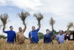 Mantan Presiden RI ini Dapat Julukan Pahlawan Desa