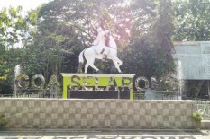 70 Petugas Lakukan Bersih Massal Gua Selarong