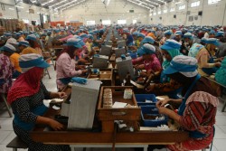 Perlindungan terhadap Ribuan Buruh Masih Rendah