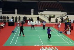 Tak Lagi di Meja Makan, Kali Ini Jokowi Pakai Diplomasi Lapangan Badminton