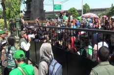 Antrean Tiket Dilan Tak Seberapa, Begini Perjuangan Bonek Dapatkan Karcis Pertandingan Persebaya