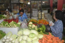 Jelang Puasa, Harga-Harga Merangkak Naik