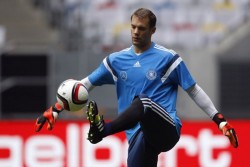 PIALA DUNIA 2018: Kans Manuel Neuer Bela Jerman Sangat Tipis