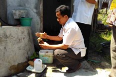 Aneh, Air Sumur Milik Warga Pengasih Ini Rasanya Asin, Padahal Sekitarnya Tidak