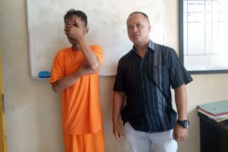 Lihat Uang di dalam Buku, Sopir Ekspedisi Gelap Mata, Ternyata Aksinya Terekam CCTV