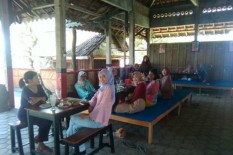 Wow, Ada Paket Buka Puasa Rp10.000 di Pondok Ingkung Pantai Depok