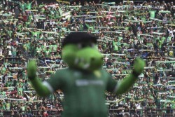Liga 1: Gara-Gara Bom, Persebaya Surabaya Lawan Persib Bandung Ditunda