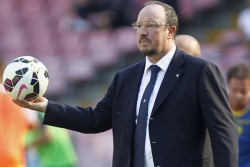 Janjikan Pemain Bagus, Bos Newcastle Ingin Benitez Bertahan