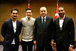 PIALA DUNIA 2018: Temui Erdogan, Ozil & Gundogan Dianggap Tak Hormati Nilai Timnas Jerman