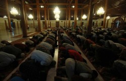 Ngemong Perbedaan, Masjid Agung Solo Gelar Salat Tarawih 8 Rakaat dan 20 Rakaat
