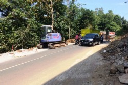 Bus Besar Boleh Lewat Jalur Imogiri-Mangunan asal Risiko Ditanggung Sendiri 