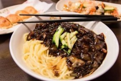 Piknik ke Korea Selatan Makanan Ini Patut Dicoba