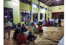 Warga Glagaharjo Sleman Sempat Mengungsi ke Balai Desa saat Hujan Abu Freatik Merapi