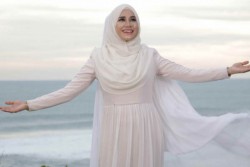 Penyanyi Malaysia Mila Jirin Gandeng Musisi Jogja Bikin Single "Adam Hawa"