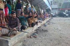 Asyiknya Menunggu Berbuka Puasa Sekaligus Melestarikan Budaya dengan Jemparingan 