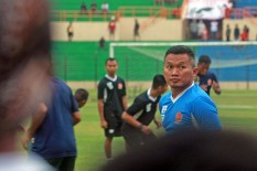 PERSELA VS PS TIRA : Babak Pertama, Persela Unggul 2-1