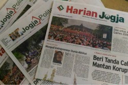 HARIAN JOGJA HARI INI: Beri Tanda Caleg Mantan Koruptor