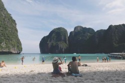 Pantai Eksotis dalam Film The Beach di Thailand Ditutup dari Kunjungan Turis