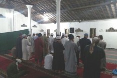 Wow, Di Masjid Ini, Salat Tarawih Sampai 8 Jam