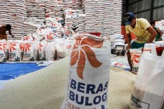 Pemerintah Tunda Penurunan HET Beras