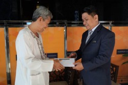 Harper Mangkubumi Salurkan Bantuan dari Program Berbuka Sambil Beramal