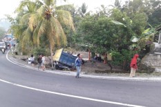 Tidak Kuasai Medan, Mobil Ini Tabrakan dengan Truk di Gunungkidul