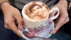 Mimik Kopi di London, Bisa Pasang Wajah Hasil Selfie di Buihnya