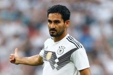Fans Jerman Cemooh Gundogan 