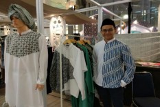 Pilih Baju Lebaran? Simak Tips dari Desainer Ini