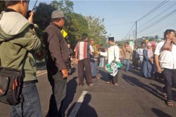Potret Kerukunan di Karangmojo, Salat Id Dijaga Pemuda Kristen
