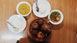 Lewat Cirebon, Jangan Lupa Mampir Mencicipi Empal Asem yang Menyegarkan