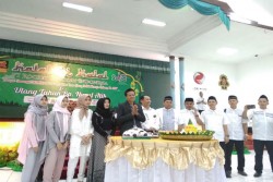 Gelar Halal Bihalal, Rocket Chicken Targetkan 400 Gerai
