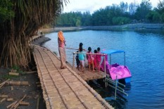 Andalkan Keindahan Laguna, Pantai Trisik Bangkit di Libur Lebaran