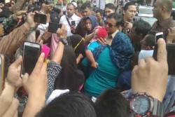 Sebelum Nyoblos, Prabowo Subianto Cium Kening Anak-Anak, setelah Nyoblos, Ingin Sendiri