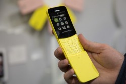 Nokia Pisang 8110 4G Dijual Rp1,1 Juta
