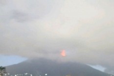 Usai Erupsi, Seperti Ini Pantauan Gunung Agung pada Sabtu Pagi