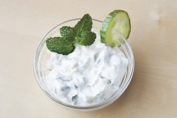 Penelitian Terbaru, Yogurt Kemungkinan Bisa Redakan Kecemasan