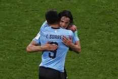 Gawat! Lawan Prancis, Suarez-Cavani Terancam Absen 