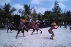 Meriahnya Panen Raya dan Mbatik di Jogja Bay