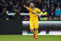 Higuain Ingin Reuni dengan Sarri di Chelsea