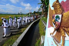 HASIL SURVEI : Pendukung NKRI Bersyariah Meningkat