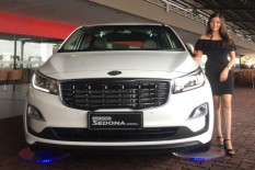 Kia Grand Sedona Diesel Resmi Mengaspal