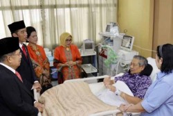 Dibesuk Jokowi dan JK, SBY Ungkapkan Penyebab Dirinya Masuk RS