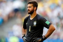 Sepakati Kontrak 5 Musim, Alisson Jalani Tes Medis di Liverpool